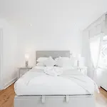 The White Home Near Kensington High St